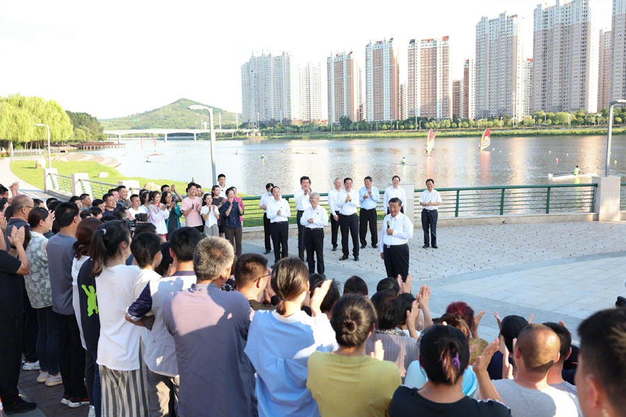 习近平在辽宁锦州市考察调研